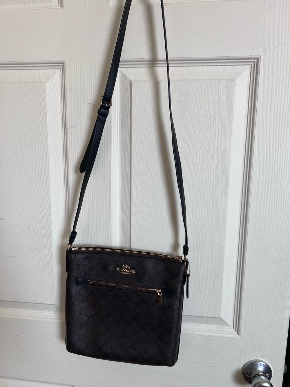 Coach Brown/Blk Signature Rowan Crossbody File bag with Gold Logo